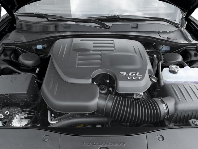 2017 Dodge Charger SXT photo 15