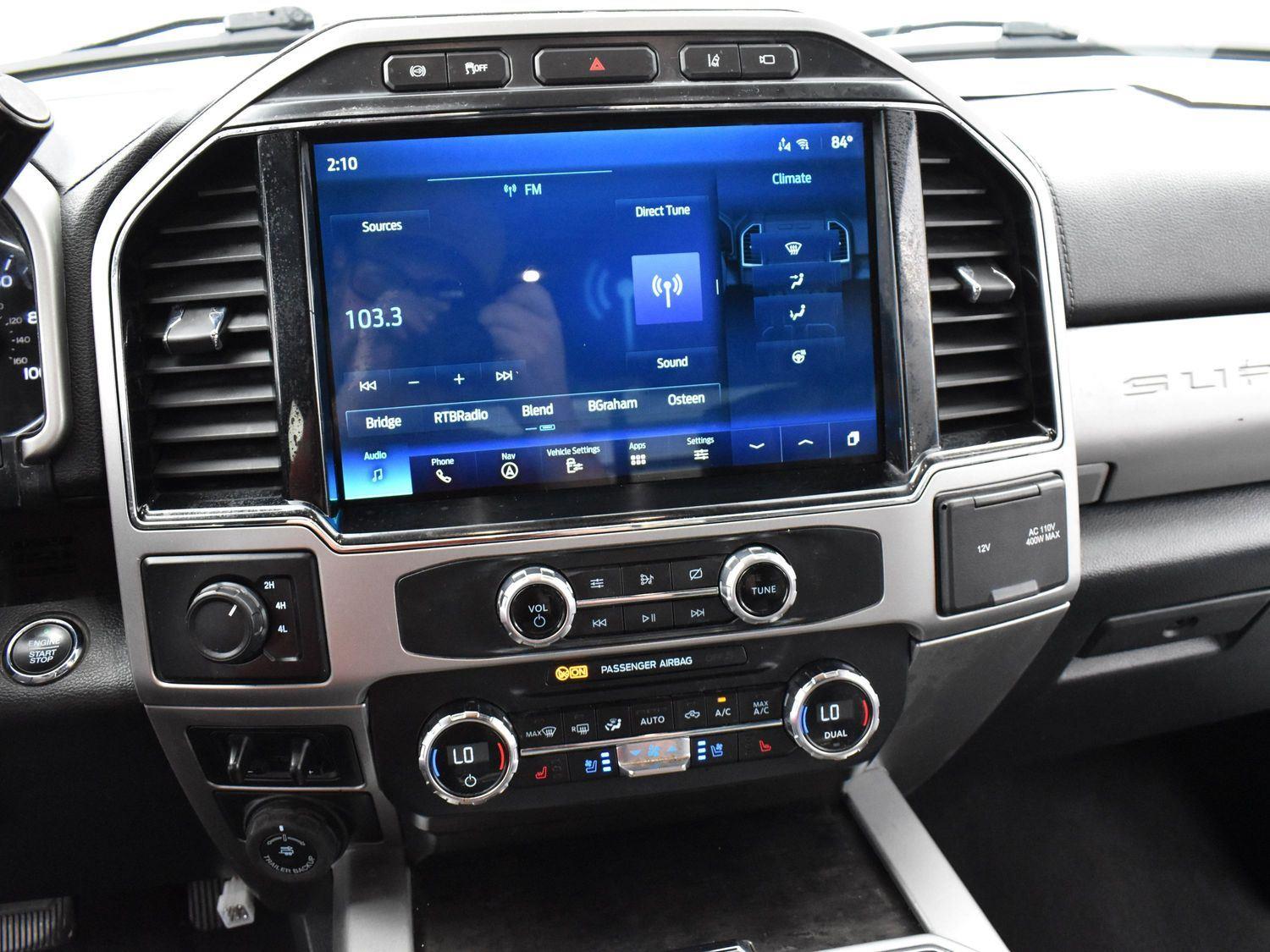 2022 Ford F-450 Lariat photo 20