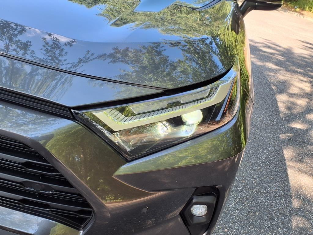 2024 Toyota RAV4 XLE Premium photo 4