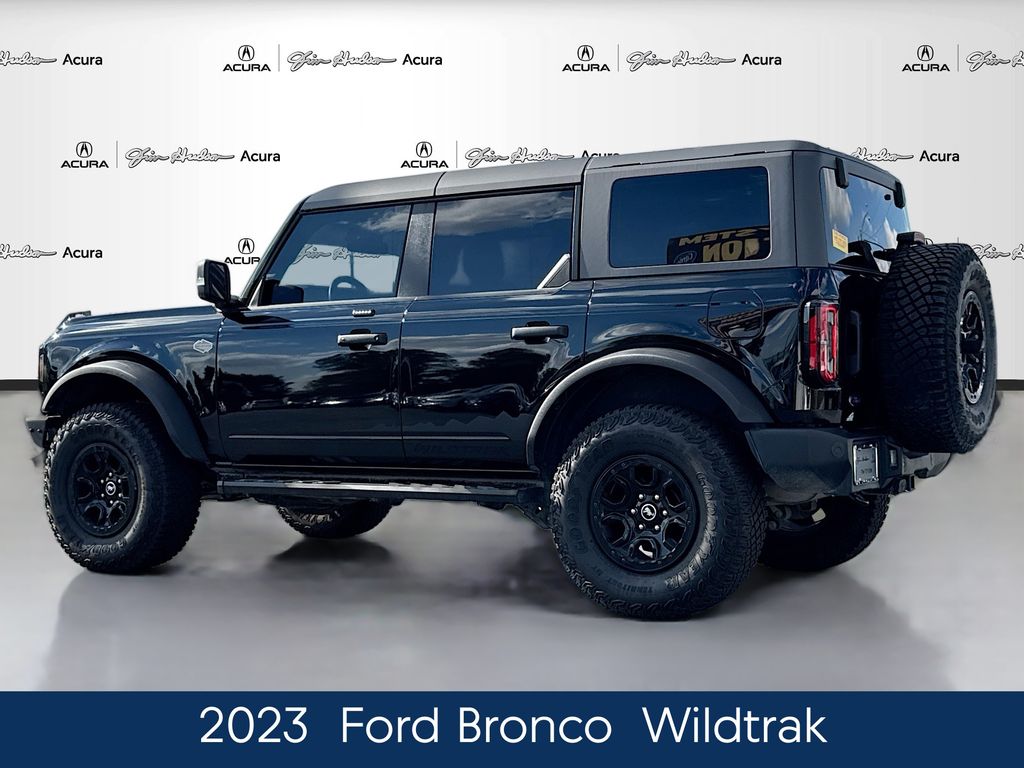 2023 Ford Bronco Wildtrak photo 2
