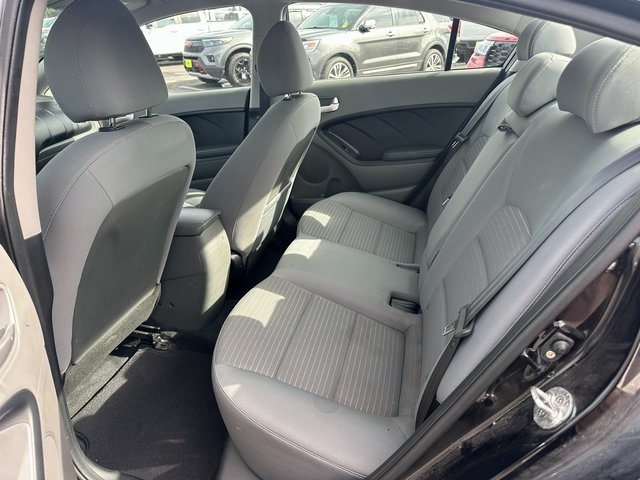 2018 Kia Forte LX photo 2