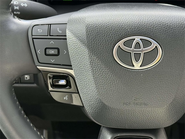 2025 Toyota Camry XLE photo 22