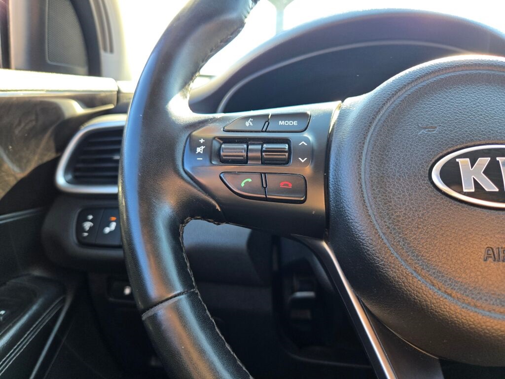 2017 Kia Sorento LX photo 19