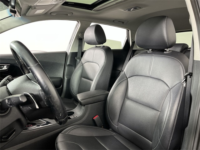 2022 Kia Niro Touring Special Edition photo 3