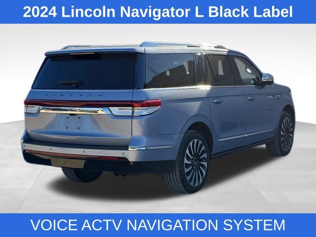 2024 Lincoln Navigator Black Label photo 13