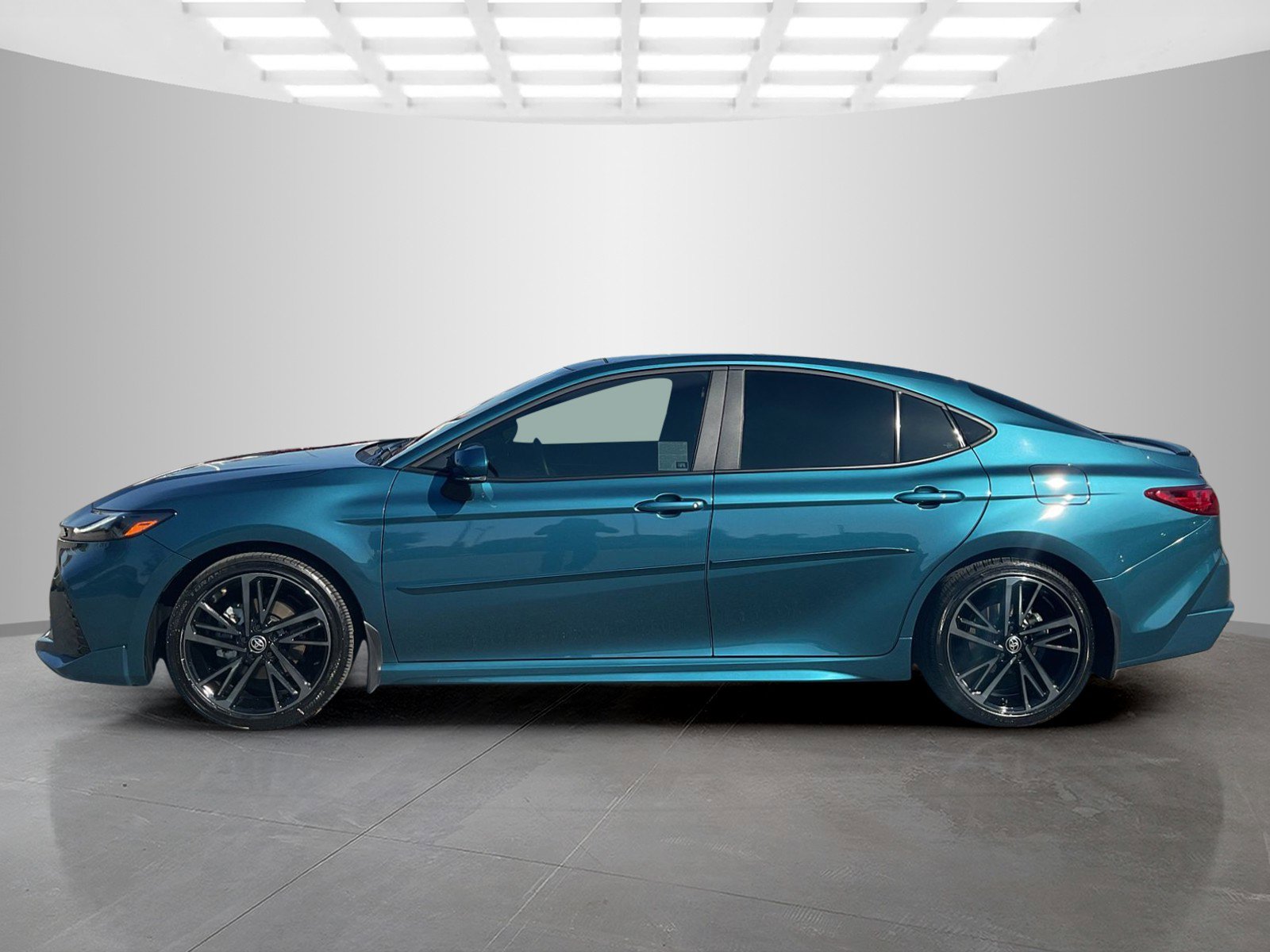 2025 Toyota Camry XSE photo 4