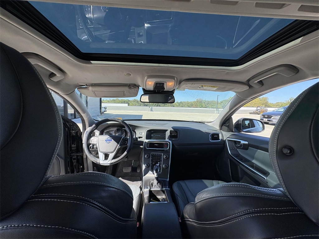 2014 Volvo S60 T5 photo 9