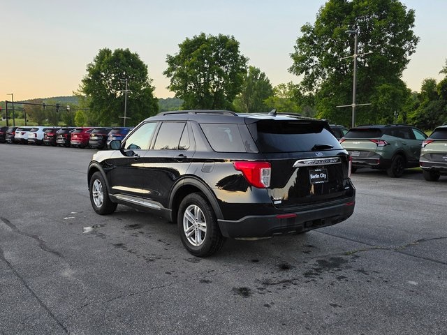 2022 Ford Explorer XLT photo 4