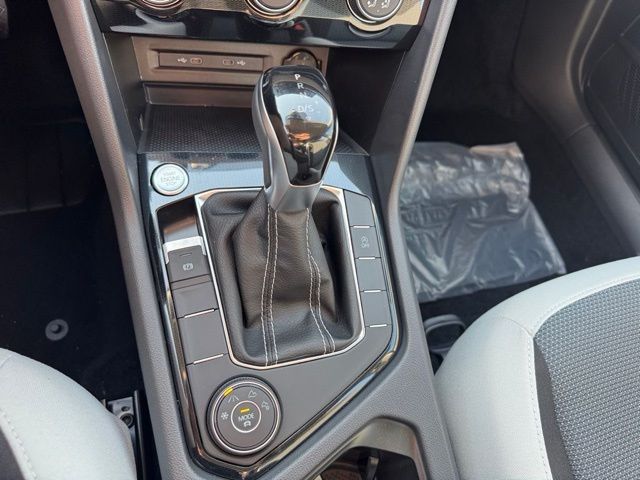 2025 Volkswagen Taos S photo 23