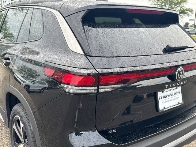 2025 Volkswagen Tiguan SE photo 11