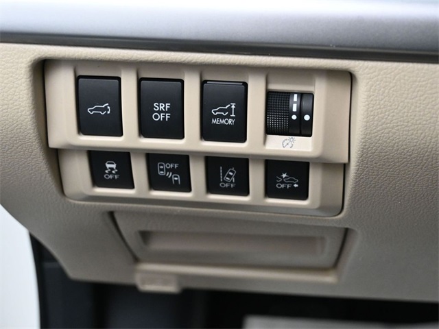 2017 SUBARU OUTBACK - Image 11