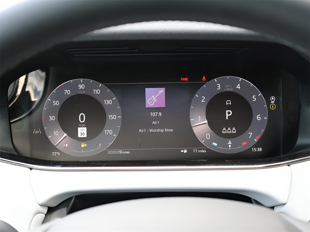 2026 Land Rover Range Rover Evoque Dynamic SE photo 24