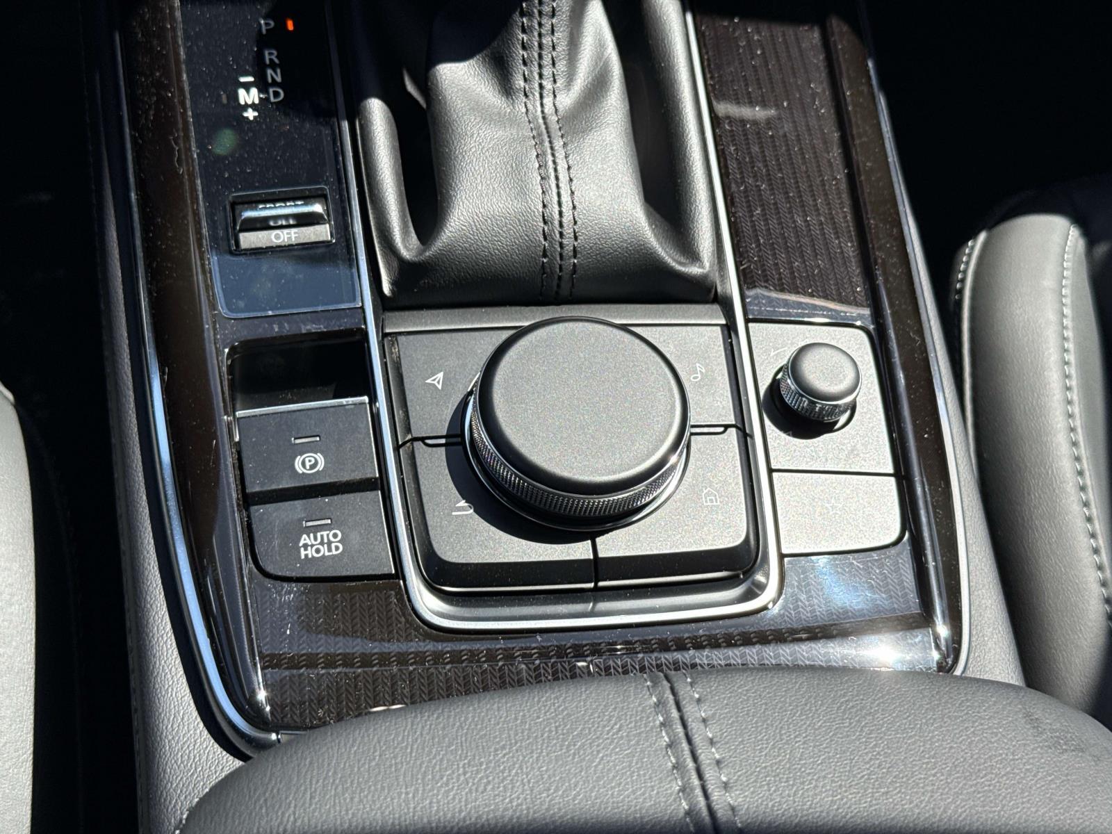 2025 Mazda CX-30 2.5 S Preferred photo 12