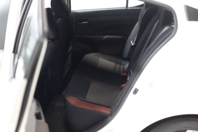 2025 Nissan Versa SR photo 19