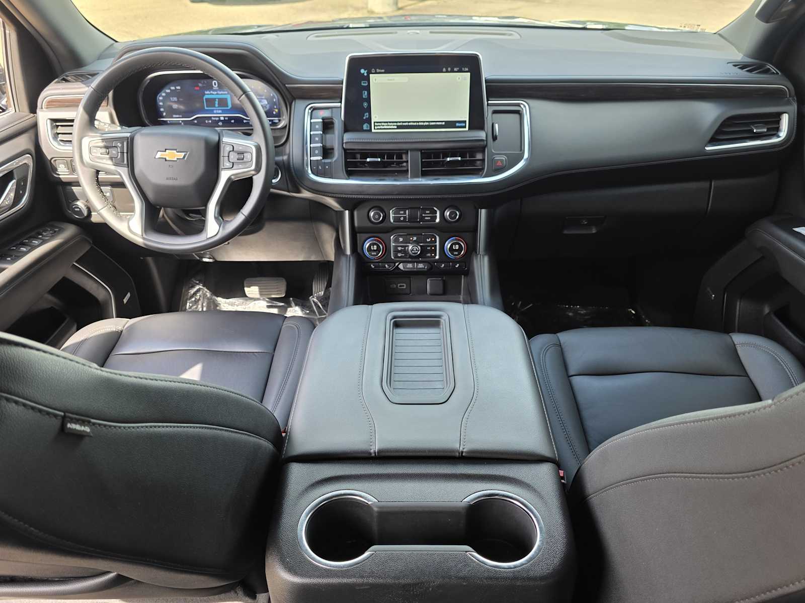 2024 Chevrolet Tahoe LT photo 2
