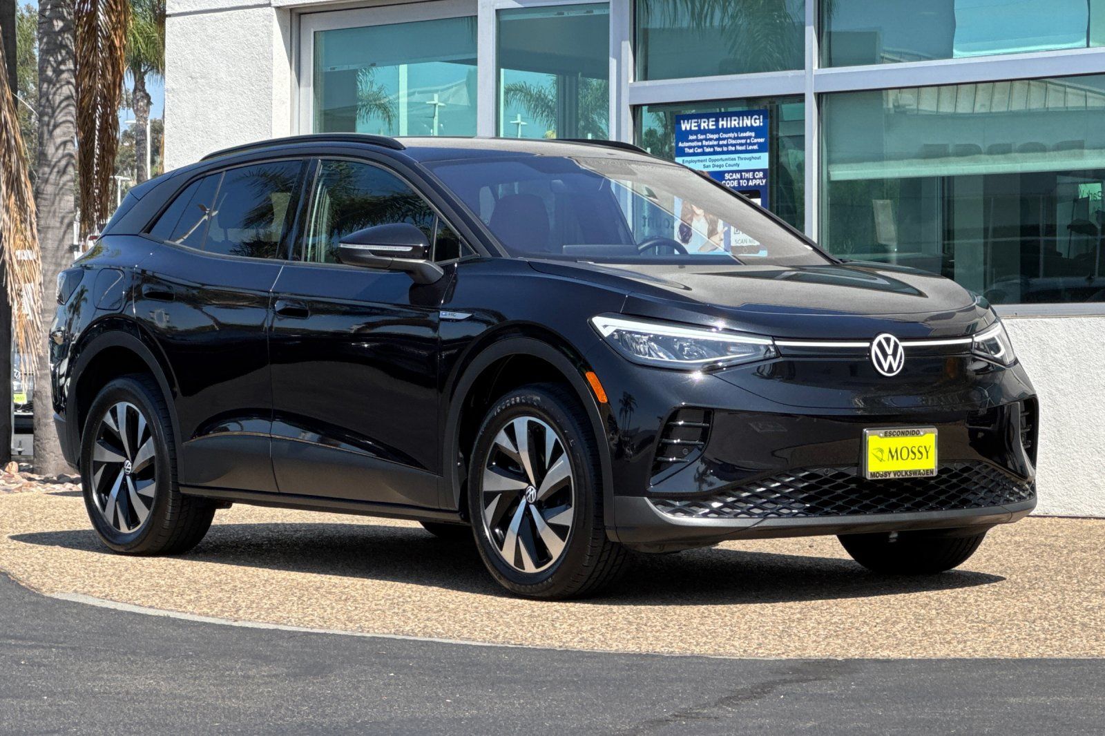 2023 Volkswagen ID.4 Pro photo 2