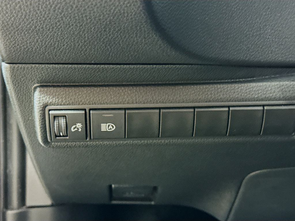 2024 Toyota Corolla SE photo 10
