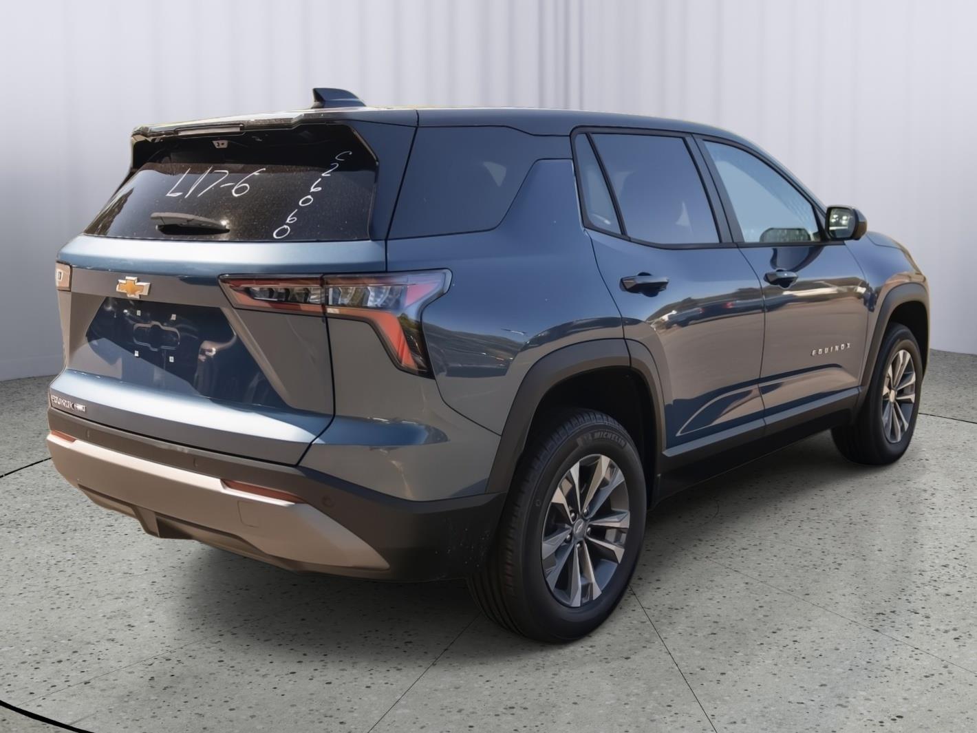 2026 Chevrolet Equinox LT photo 6