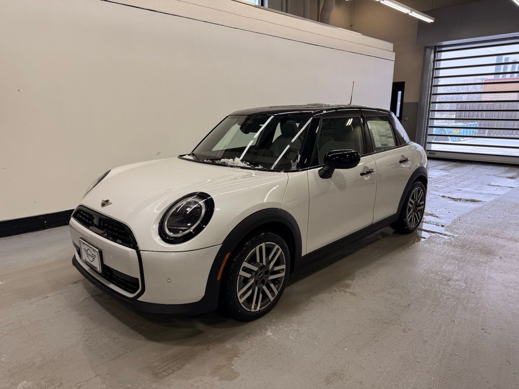 2026 MINI Hardtop 4 Door Oxford Edition's photo
