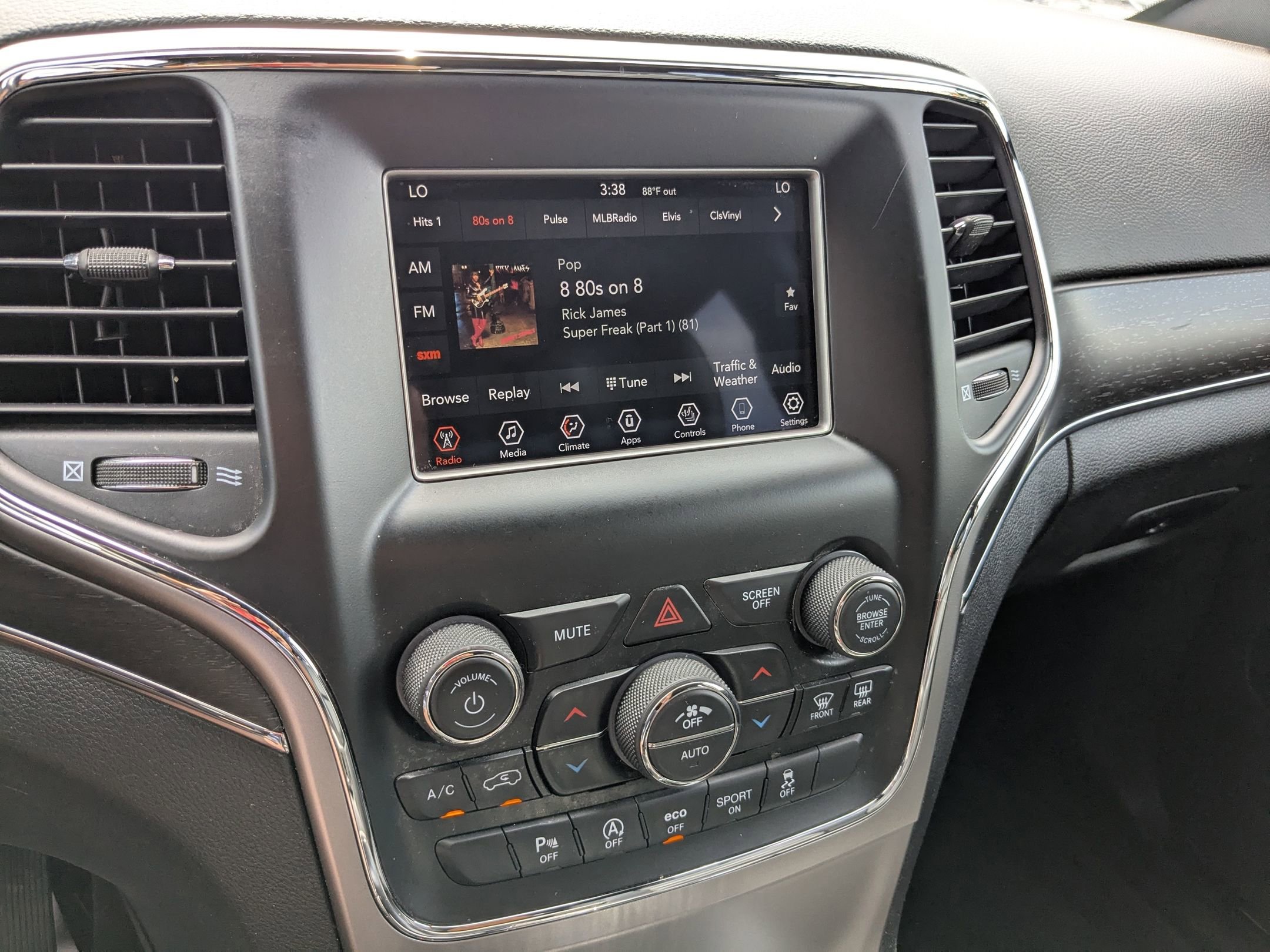2018 Jeep Grand Cherokee Limited photo 20