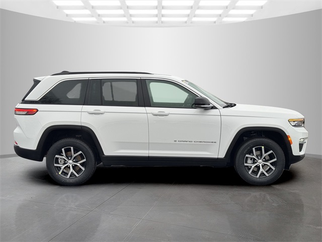 2025 Jeep Grand Cherokee Limited photo 4
