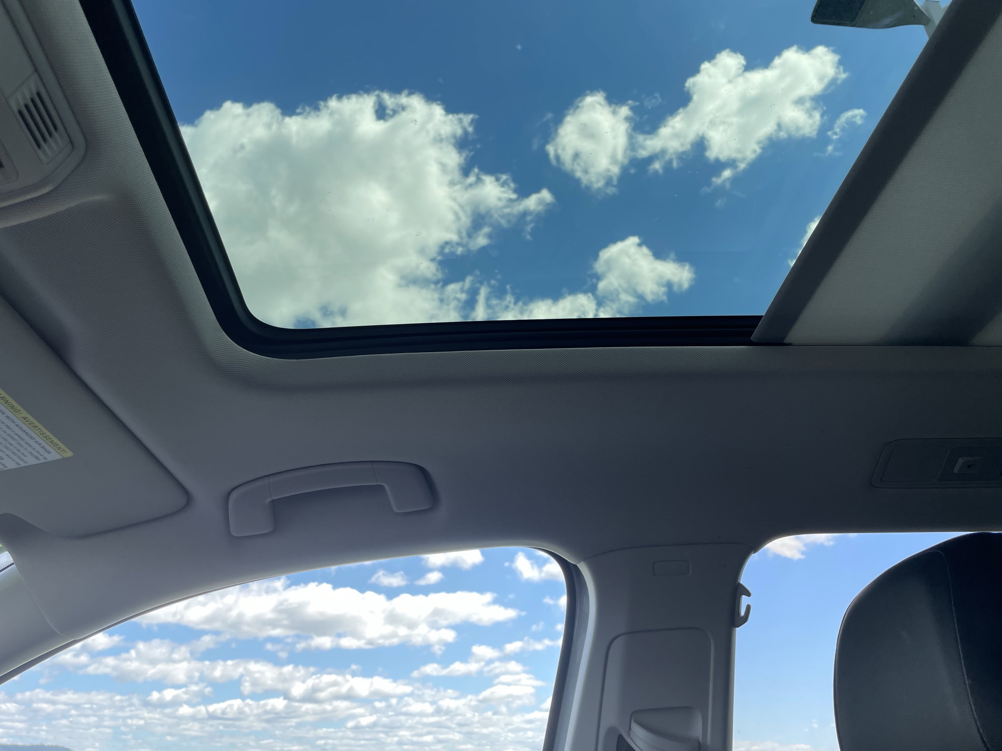 2022 Volkswagen Tiguan SE photo 15
