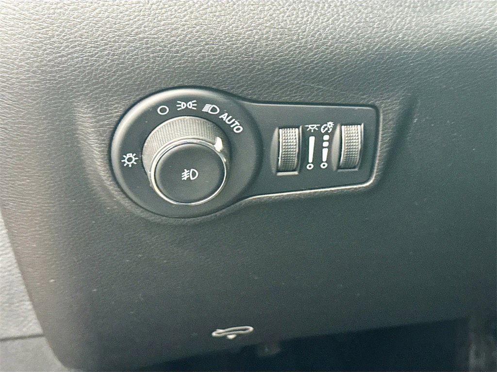 2023 Jeep Compass Trailhawk photo 6