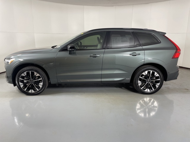 2026 Volvo XC60 photo 5