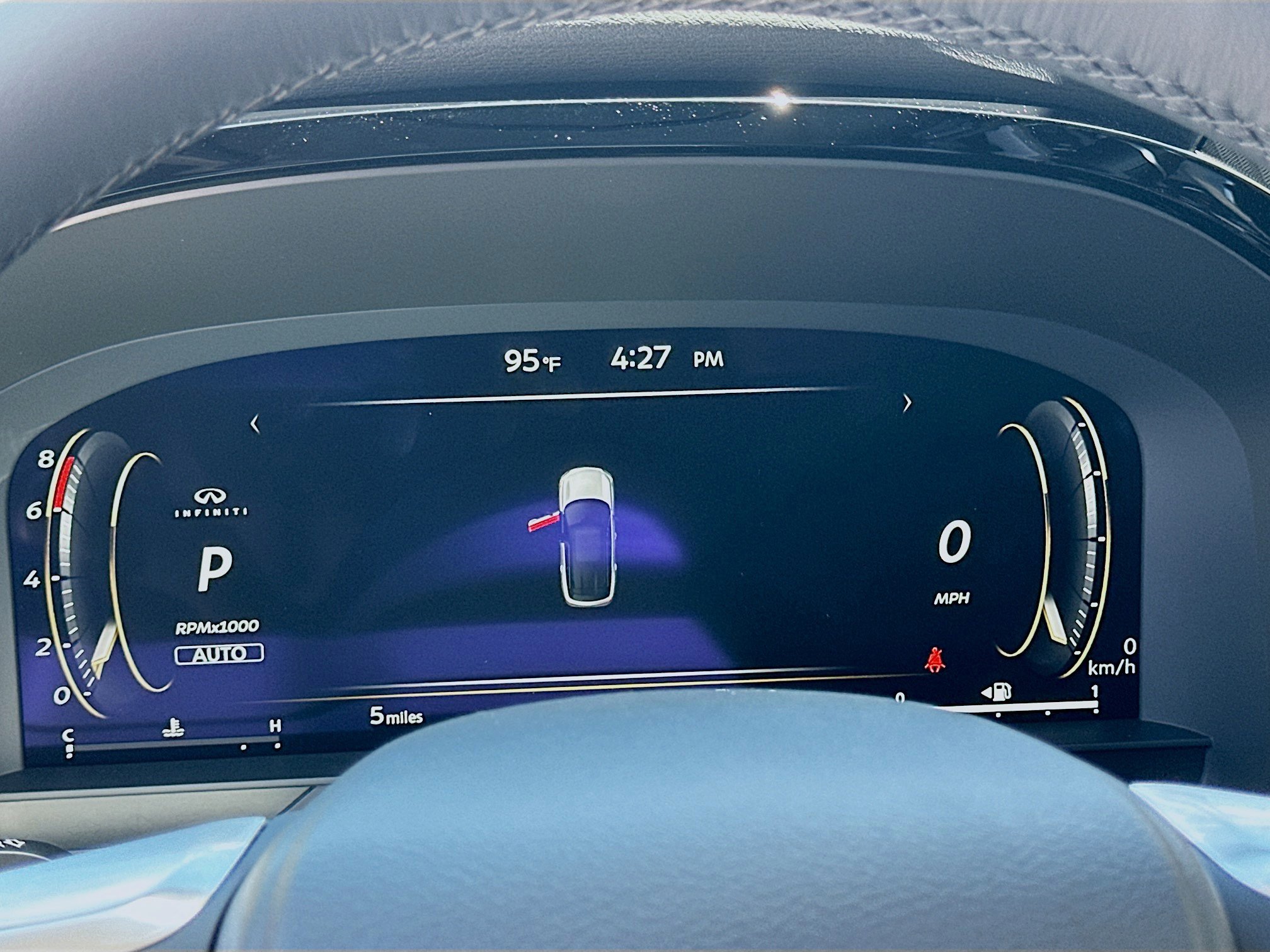 2026 Infiniti QX60 Luxe photo 9