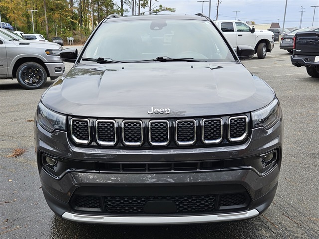 2023 Jeep Compass Limited photo 2
