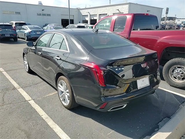 2022 Cadillac CT4 Luxury photo 3