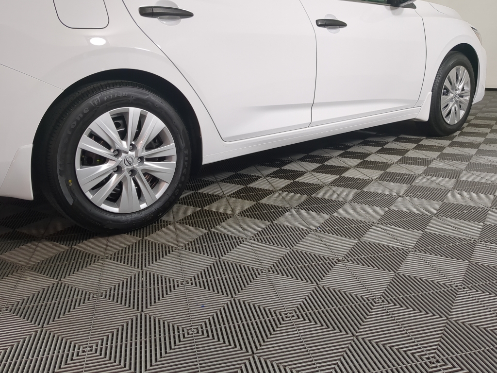 2025 Nissan Sentra S photo 7