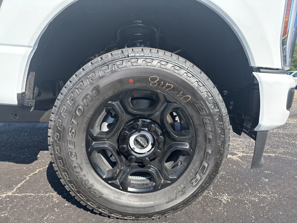 2025 Ford F-350 XL photo 13
