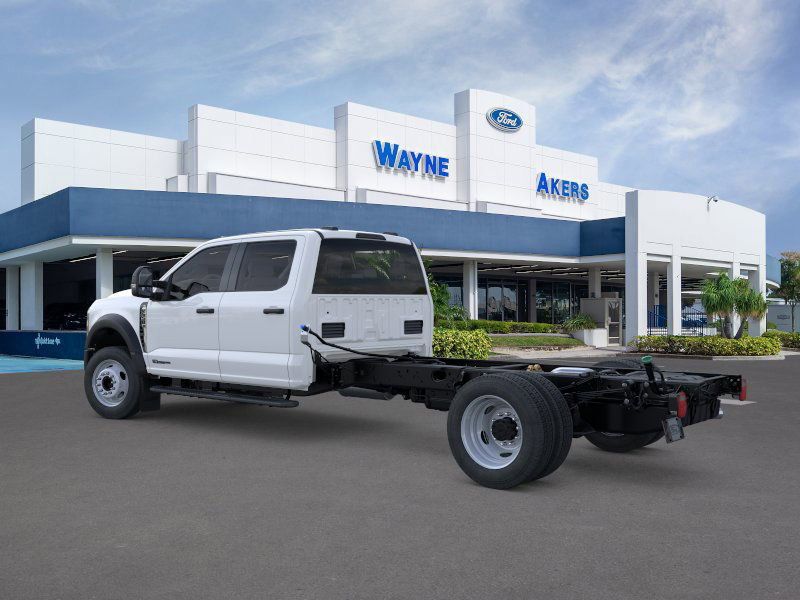 2026 Ford F-550 photo 4