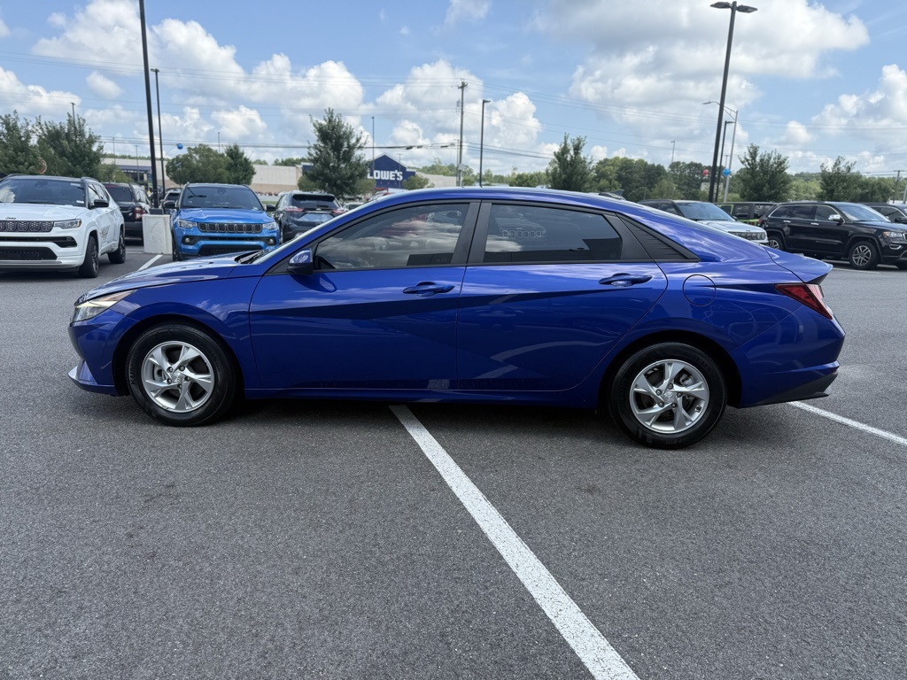 2022 Hyundai Elantra SE photo 6