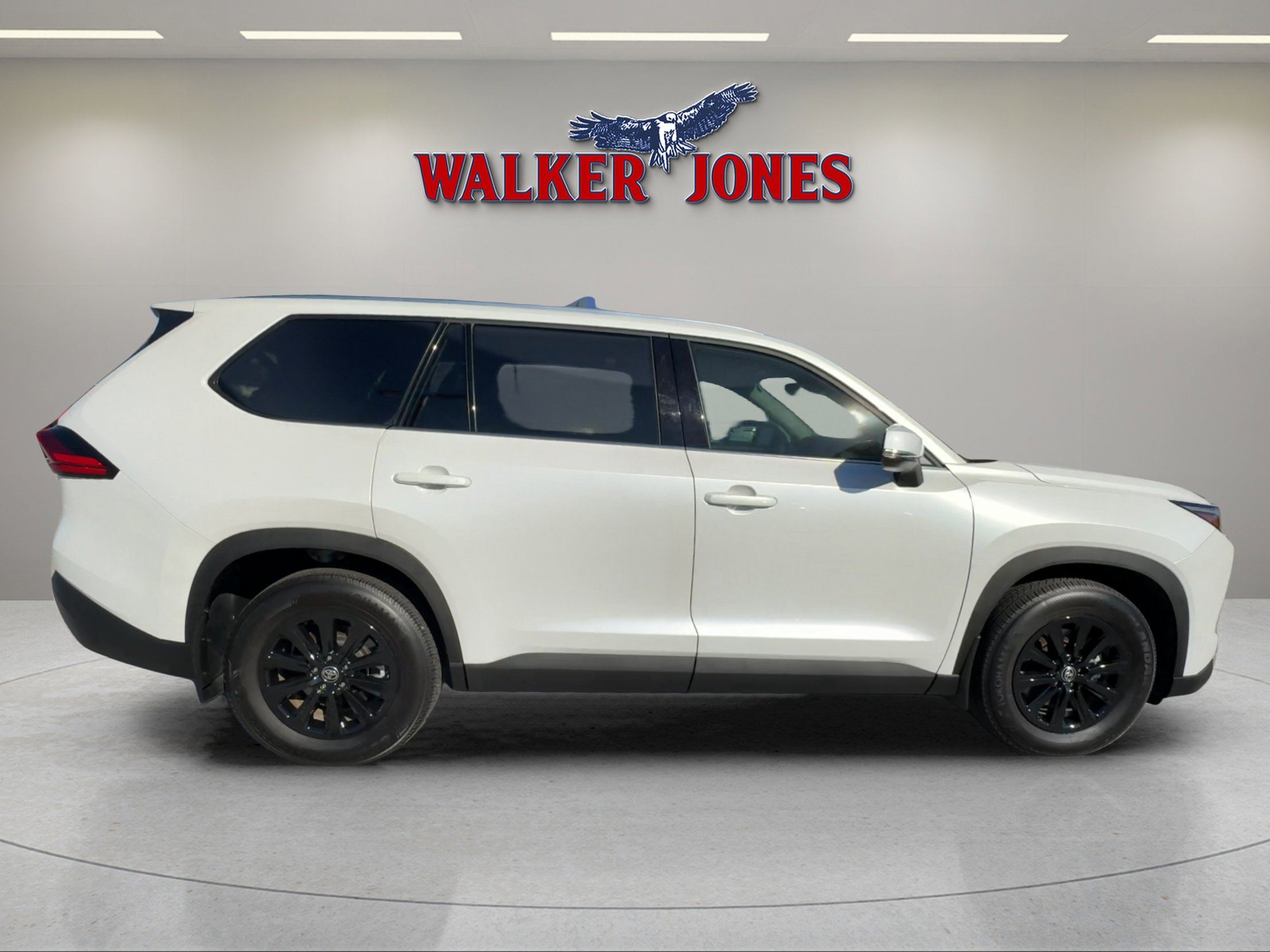 2024 Toyota Grand Highlander XLE photo 2