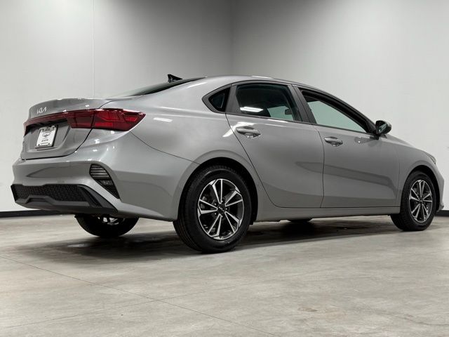 2023 Kia Forte LXS photo 8