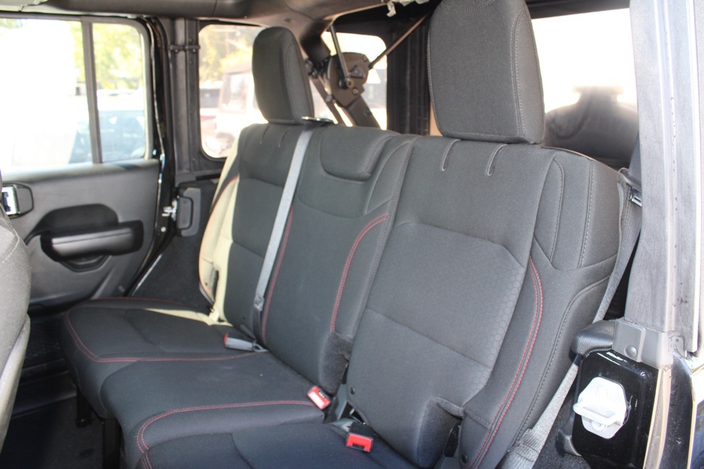 2018 Jeep Wrangler Unlimited Rubicon photo 26