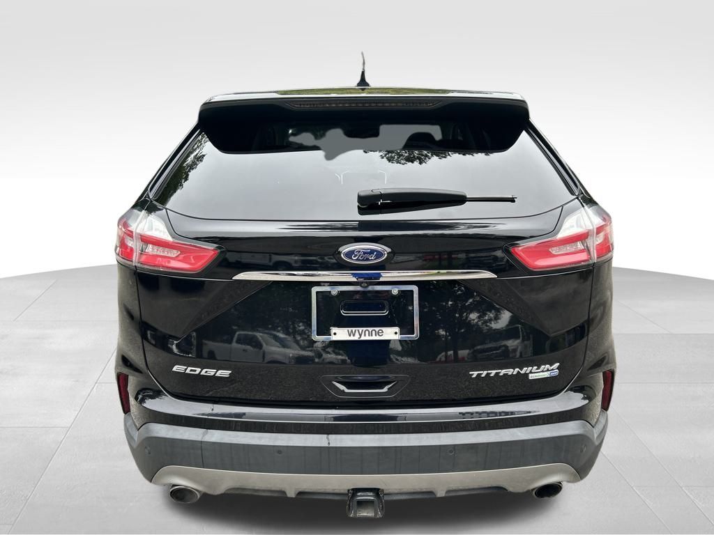 2019 Ford Edge Titanium photo 4