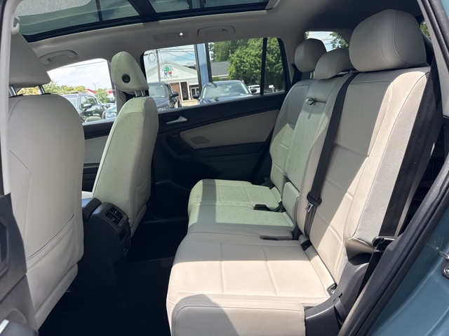 2021 Volkswagen Tiguan SEL photo 12