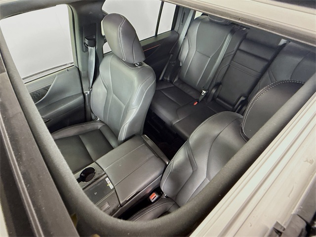2023 Lexus LX 600 Premium photo 11