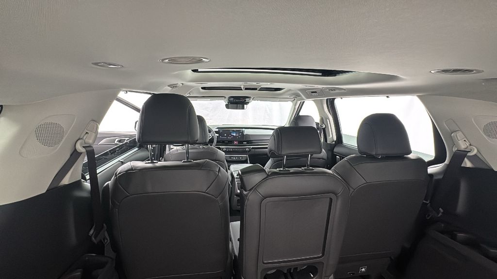 2026 Kia Carnival SX photo 19