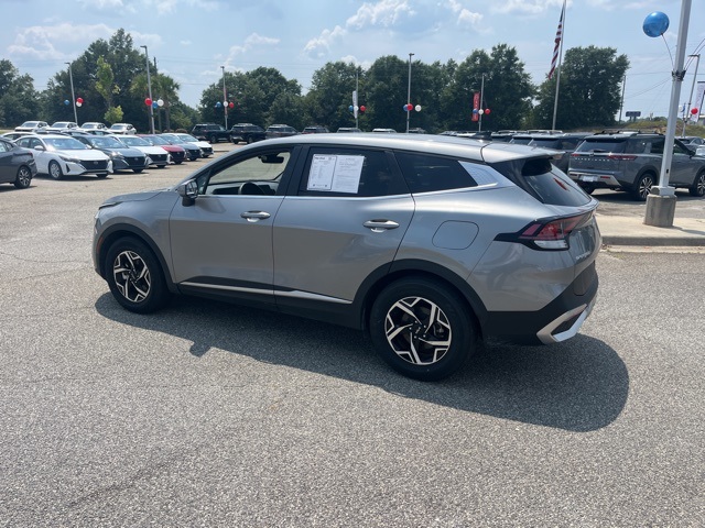 2023 Kia Sportage LX photo 3