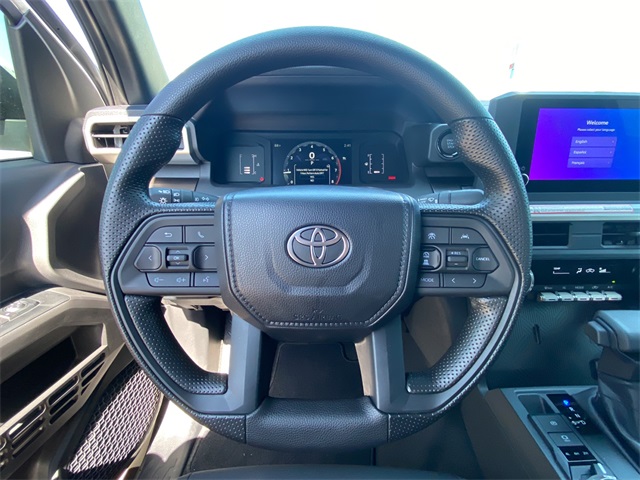 2025 Toyota Tacoma SR5 4x4 Double Cab photo 18