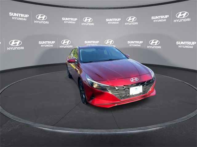 2023 Hyundai Elantra SEL photo 4
