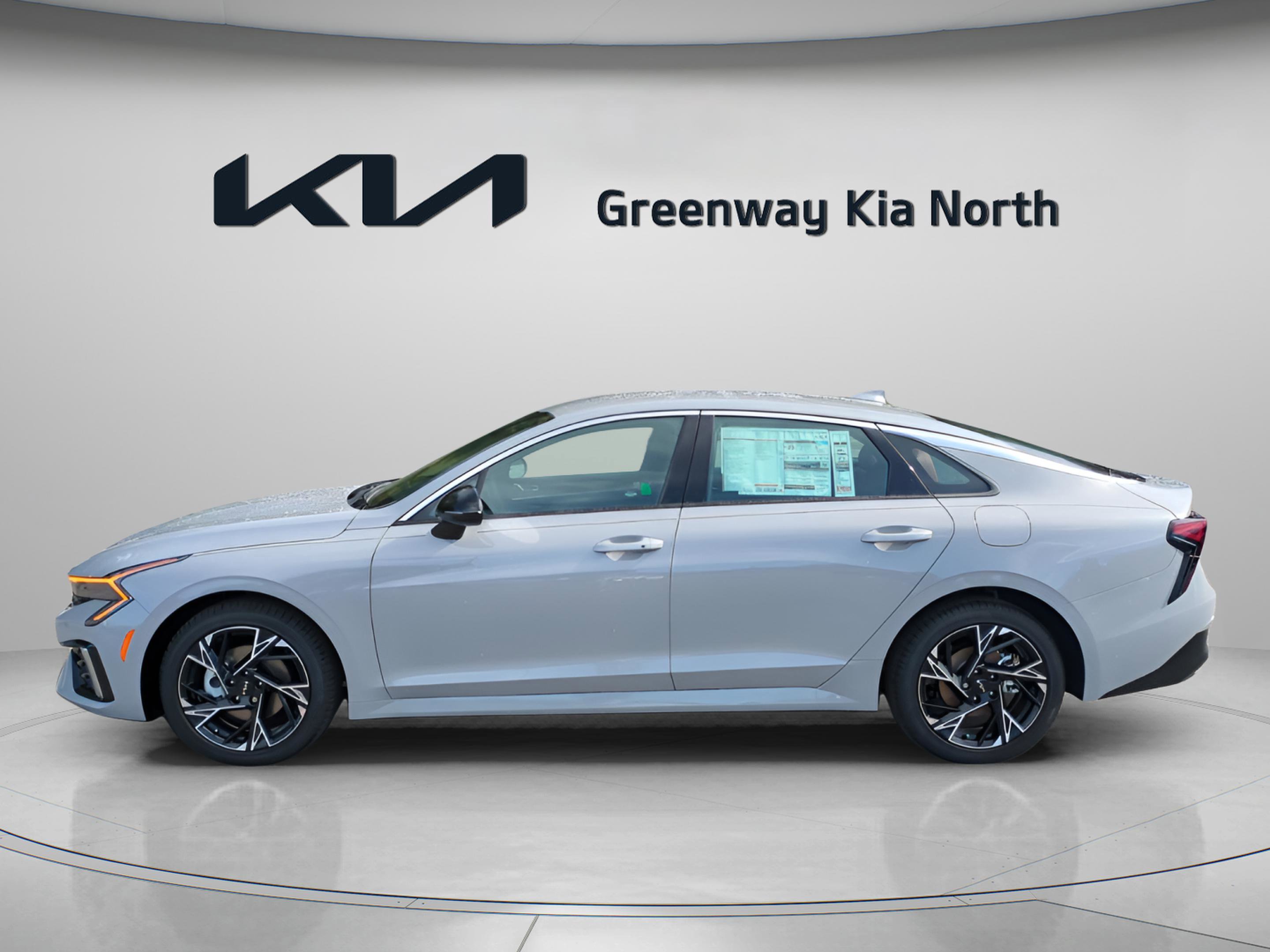 2026 Kia K5 GT-Line photo 4