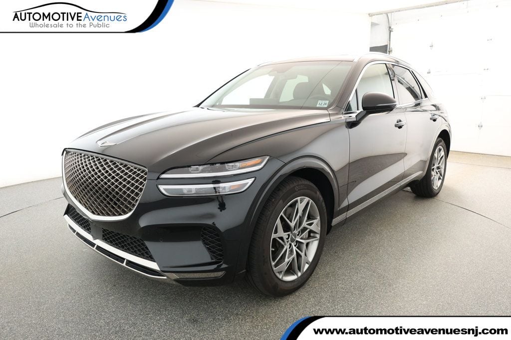 2024 GENESIS GV70 Standard's photo