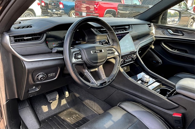 2021 Jeep Grand Cherokee Overland photo 18