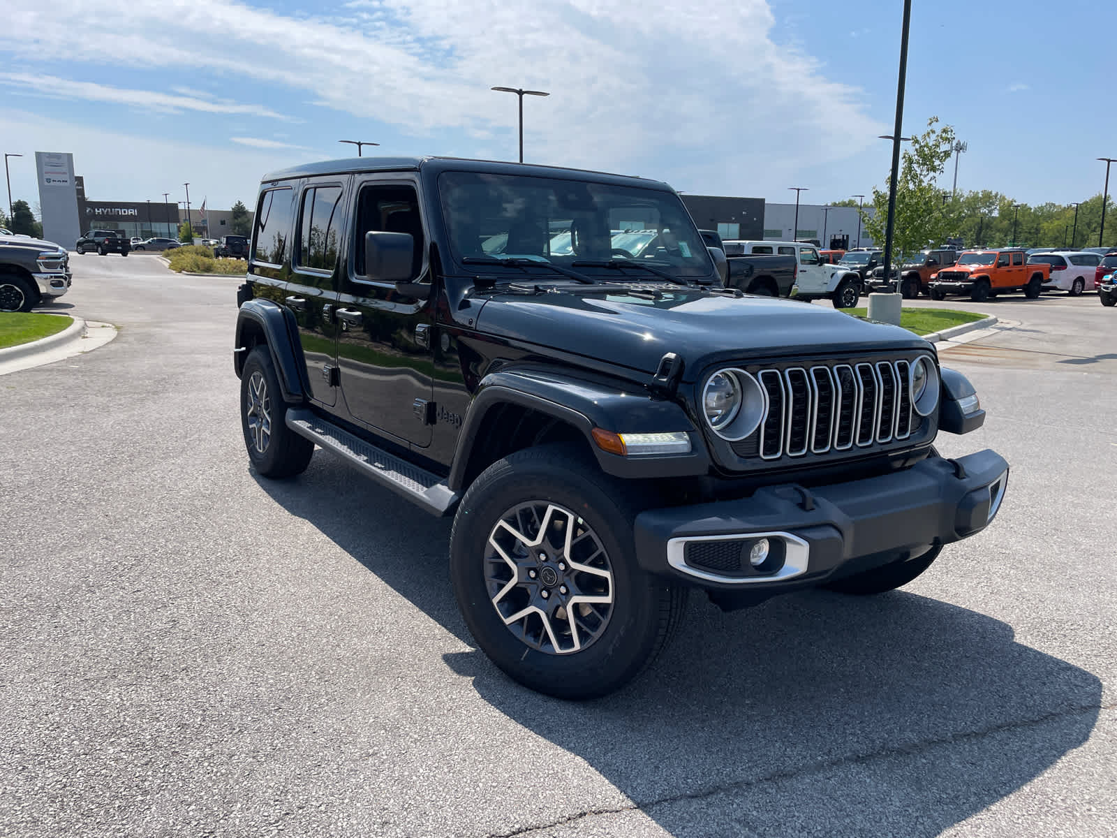 2025 Jeep Wrangler Sahara photo 2