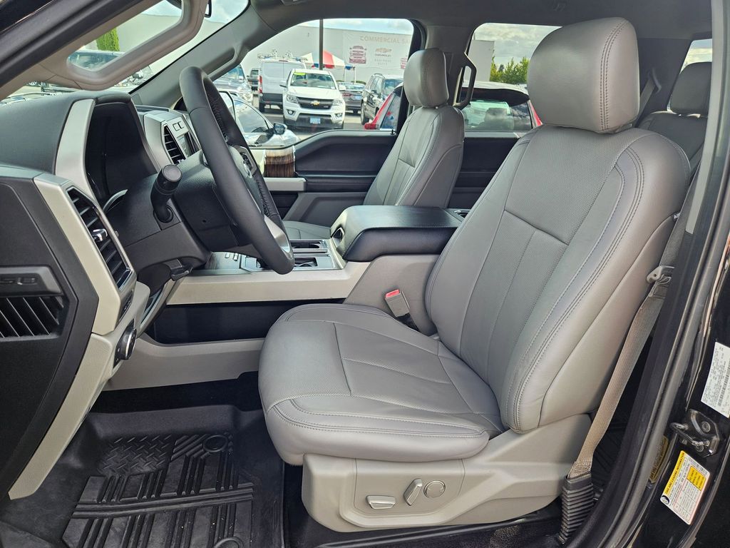 2018 Ford F-150 Lariat photo 10